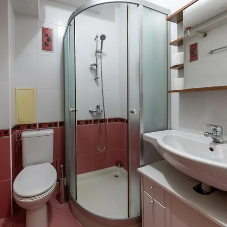 Budget Flat Near Market & Bus Station Warna