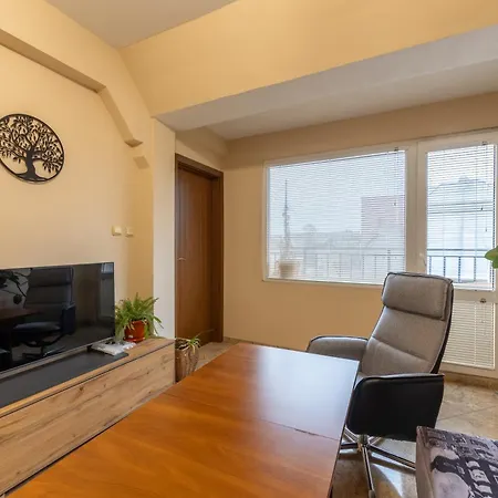 Budget Flat Near Market & Bus Station