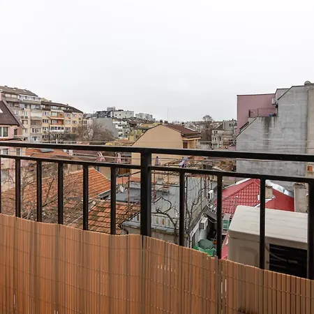 Budget Flat Near Market & Bus Station