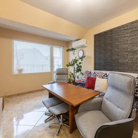 Apartament Budget Flat Near Market & Bus Station *