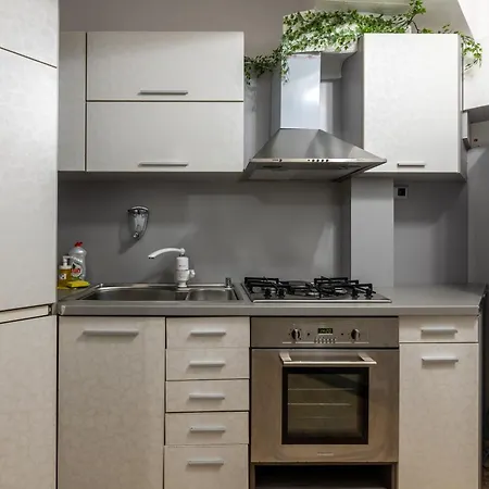 Budget Flat Near Market & Bus Station * Varna