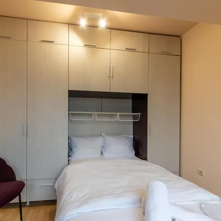 Budget Flat Near Market & Bus Station * Варна
