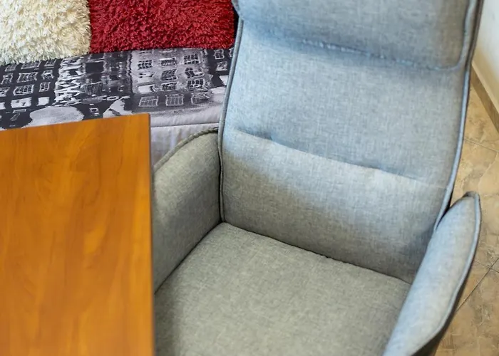 Apartment Budget Flat Near Market & Bus Station