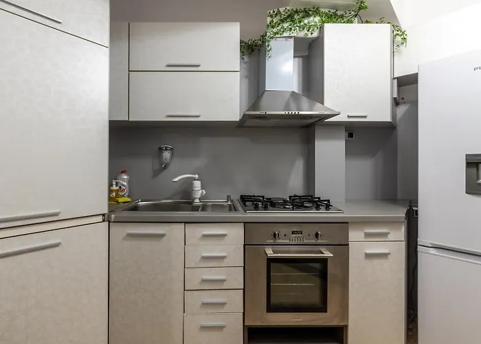 Budget Flat Near Market & Bus Station * וארנה